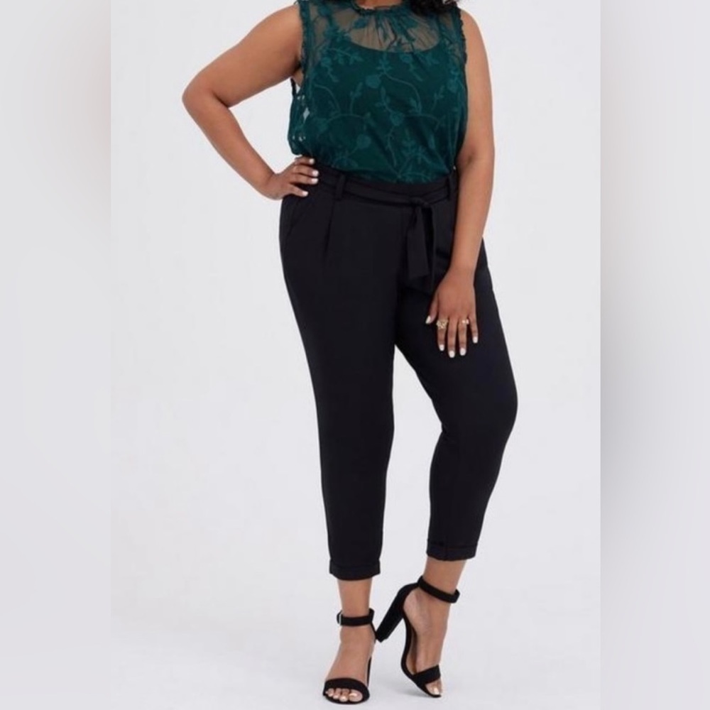 Torrid Emerald Mesh Mock Neck Top Size 12 (Torrid Size 0) NWT